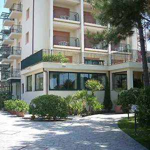 3* Szálloda Paris